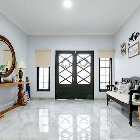 Stylish Villa At Green Apple U 35A Cipanas Puncak Sindanglaya Dış mekan fotoğraf